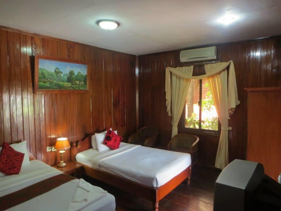 Neak Pean Hotel - Wooden House Siem Reap Esterno foto